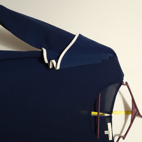 Navy Bell Sleeve Ruffle Long Sleeve Blouse Small - Picture 6 of 11